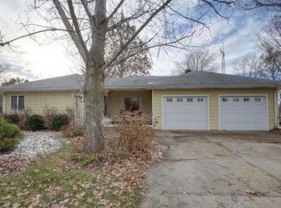 4701 Boll Ln, Champaign, IL 61822