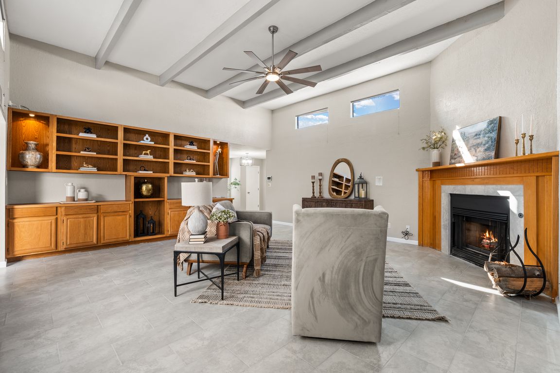 next background image