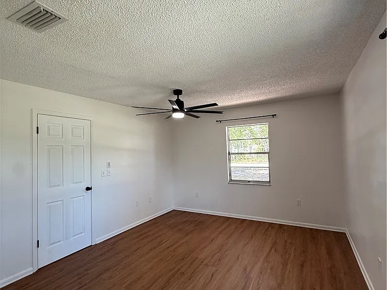 6304 Expedition Ave — Photo 13