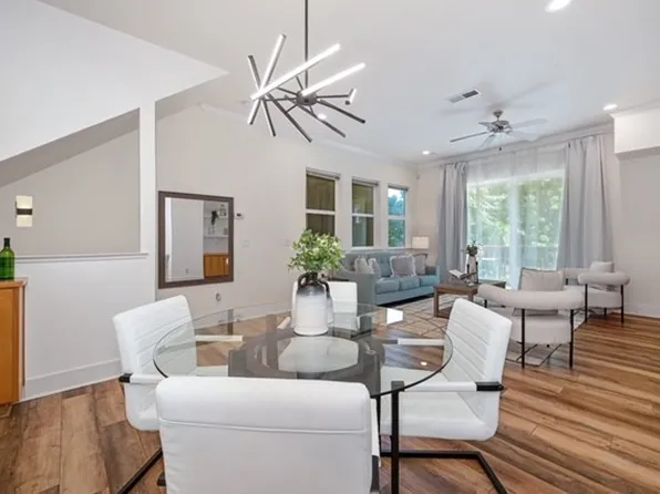 283 McDowell Ln, West Sacramento, CA 95605