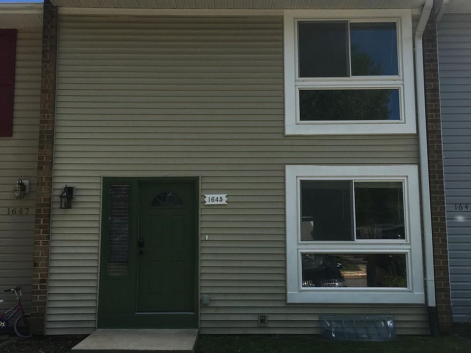 Front of townhouse