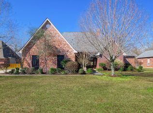 8584 Wyeth Dr, Denham Springs, LA 70706