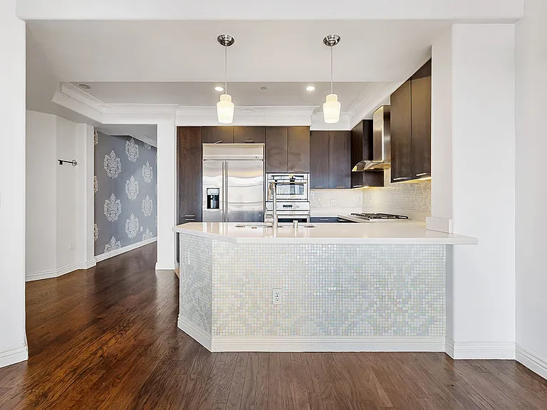 358 Caruso Ave — Photo 5