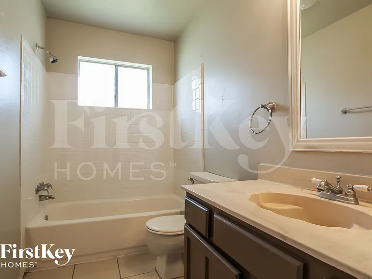 4118 Pinebridge Ln — Photo 13