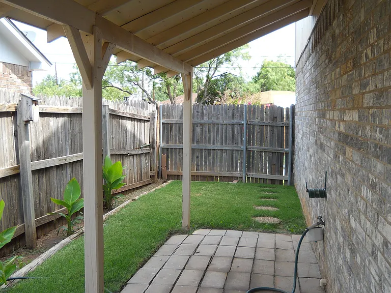 3182 Chimney Cir — Photo 18