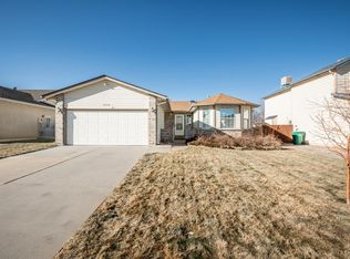 1713 Kingsroyal Blvd, Pueblo, CO 81005