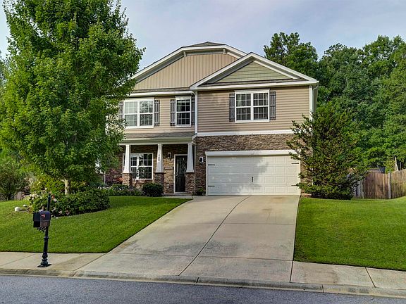 2nd image of 608 Muldrow Ln