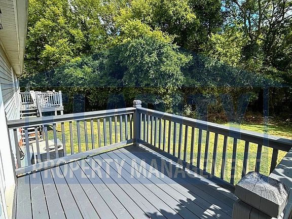 3rd image of 131 Brooke Ln NE