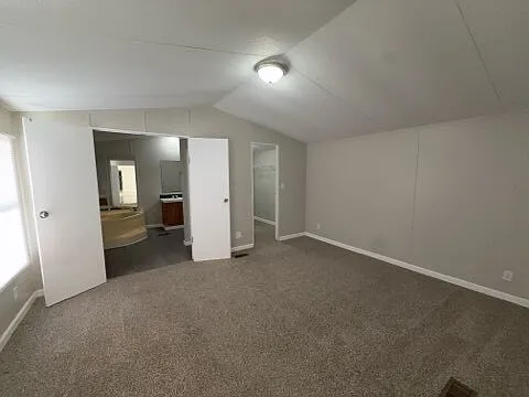 3 bed, 2.0 bath, $950 — Photo 4