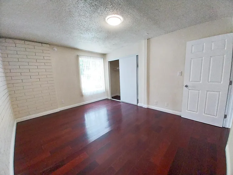 424 Anderwood Ct — Photo 10