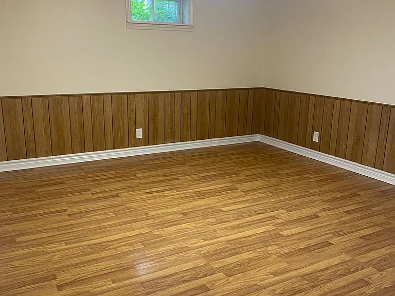 10 Sundridge Dr #BASEMENT — Photo 2