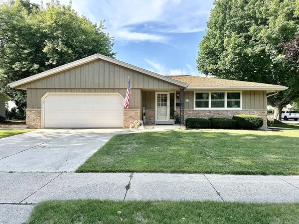 N99W6126 Bristol LANE, Cedarburg, WI 53012