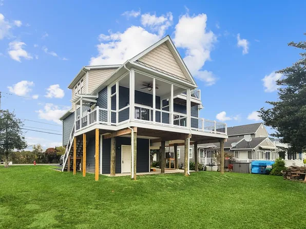 3325 Captains Corridor, Greenbackville, VA 23356