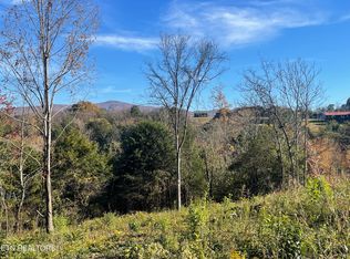 Mountain Rdg, Newport, TN 37821