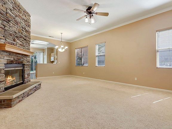 2nd image of 5820 Coral Haven Ct