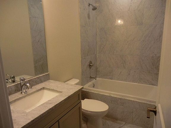 3rd image of 1514 W Diversey Pkwy