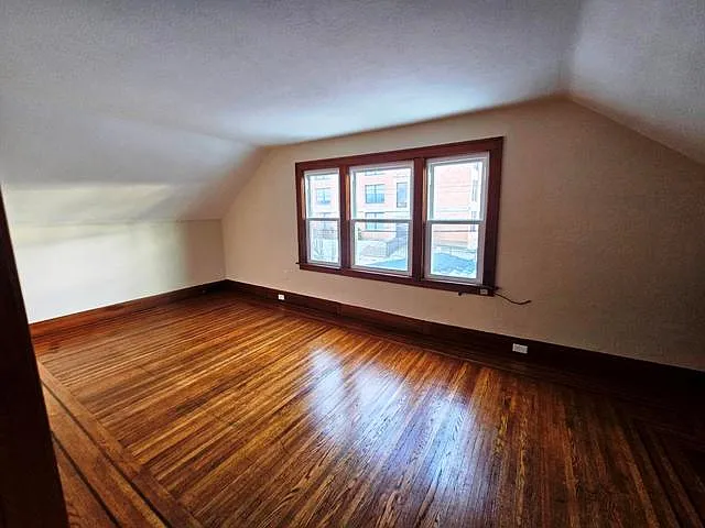 536 Winspear Ave #2 — Photo 3