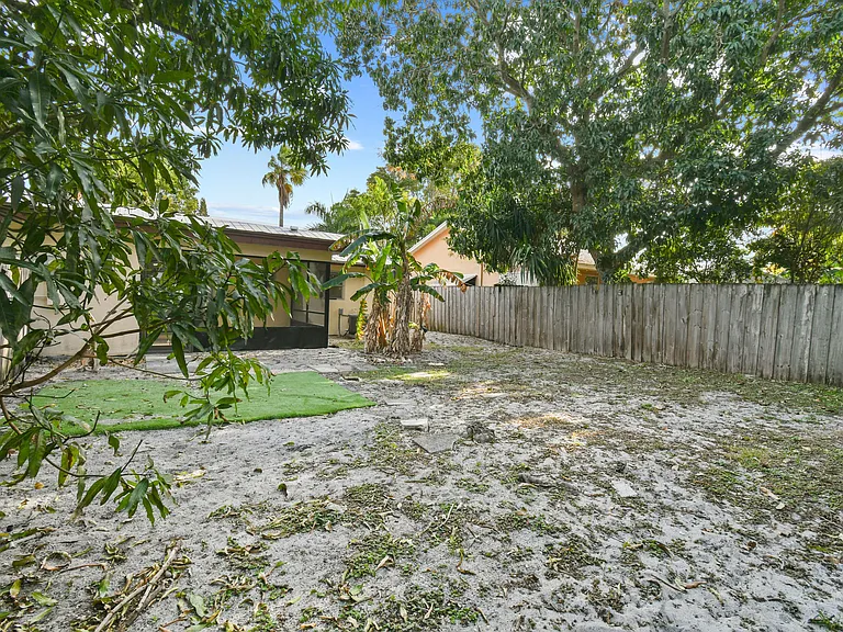 8401 SE Sunset St — Photo 26