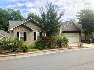606 White Oak Cir NE, Lenoir, NC 28645