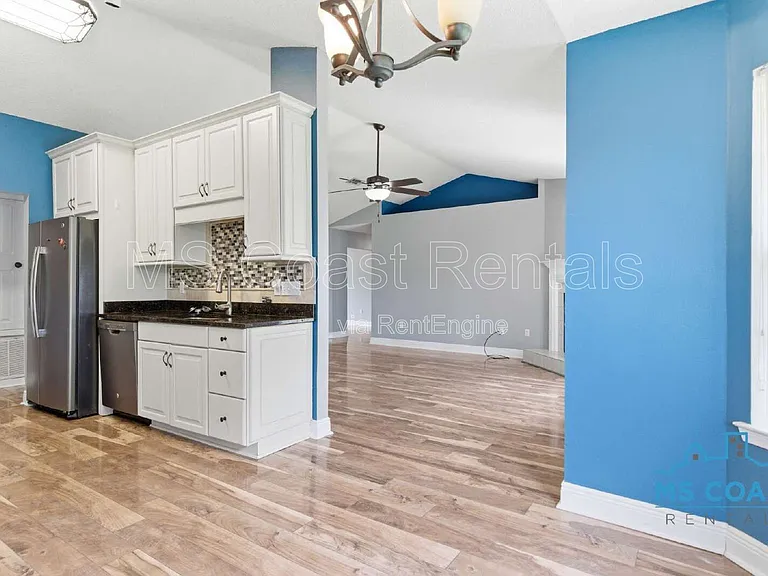 14961 Greenwell Cir — Photo 6