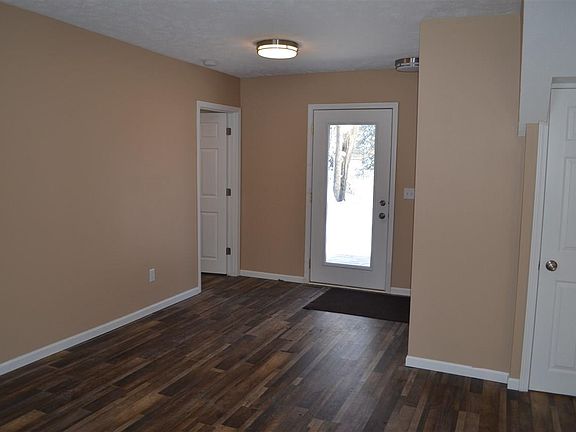 2nd image of 3016 Lincoln Dr NE