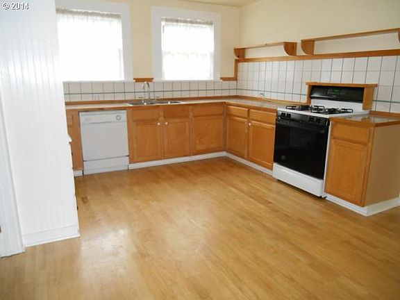 5th image of 120 Beal St