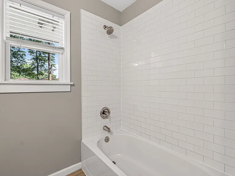 1208 Hawthorne Rd — Photo 31