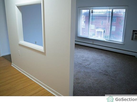 2nd image of 3161 Northwood Ave APT 31
