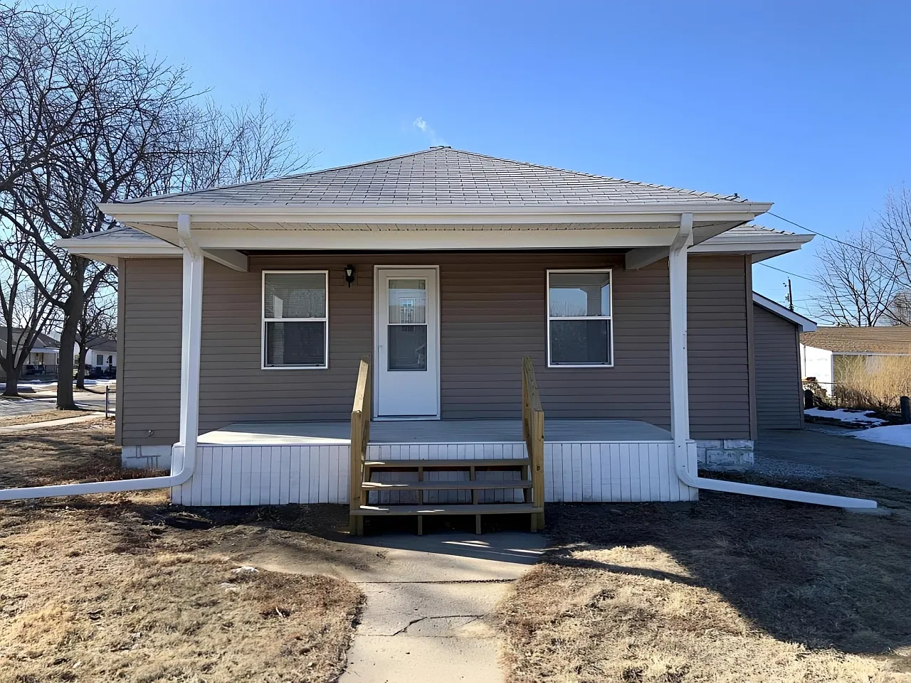 522 S 28th Street, Council Bluffs, IA 5 — Photo 1