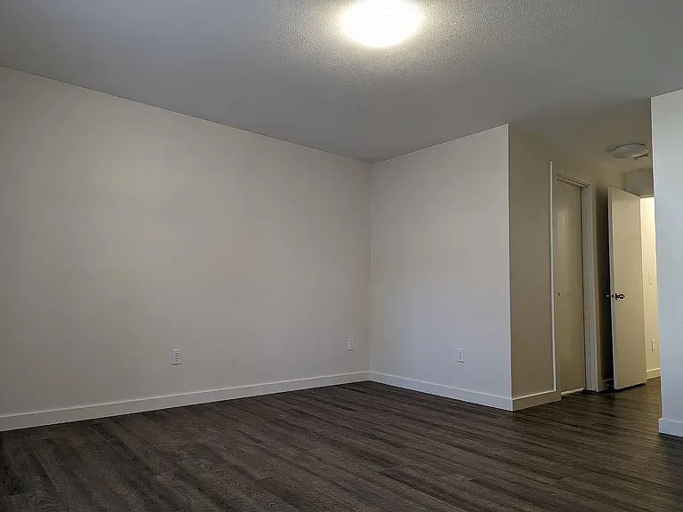 5210 Grove St #A — Photo 12