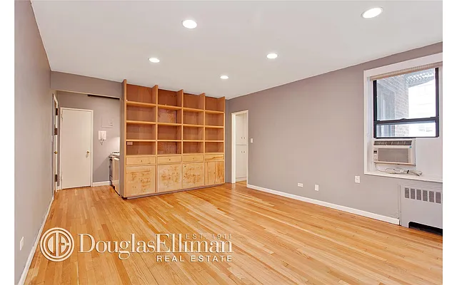 Sold by Douglas Elliman | media 2