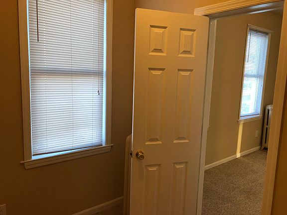 5th image of 6650 74th St Fl 2nd