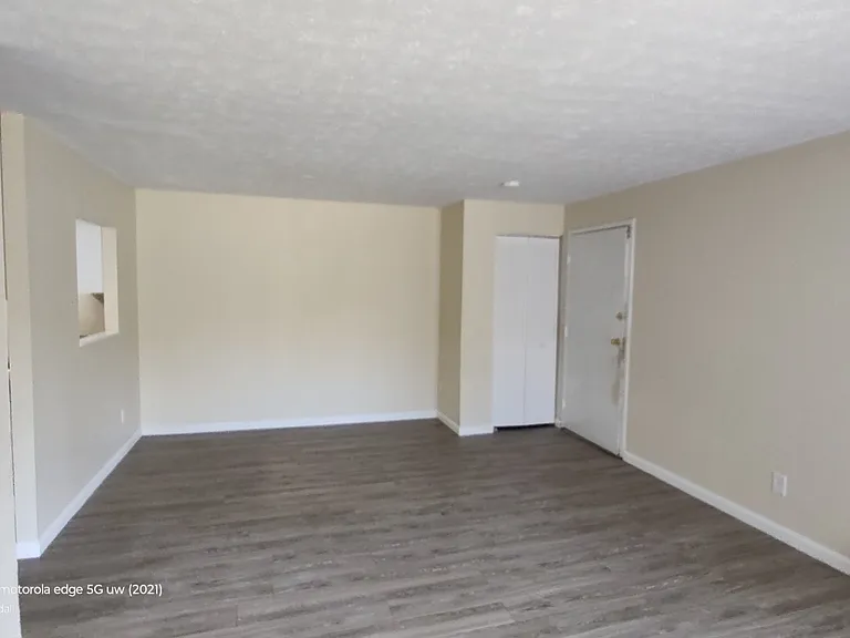 Coachwood Apartments — Photo 27
