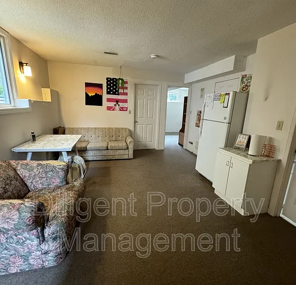1241 Huntington Cir #PROPERTY — Photo 18