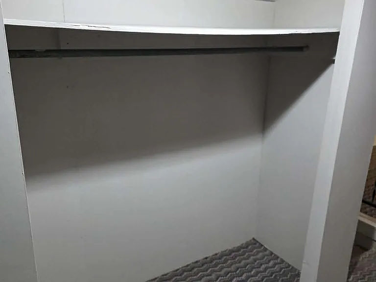 328 Hanover Ct — Photo 15