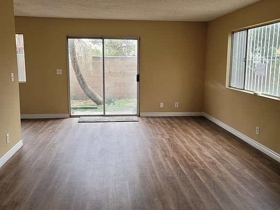 3rd image of 5663 Fostoria St Unit 4