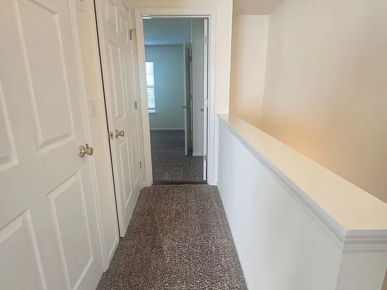 9852B Whitfield Avenue Ext — Photo 2