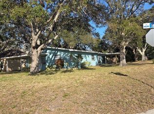 821 Helena Dr, Largo, FL 33770