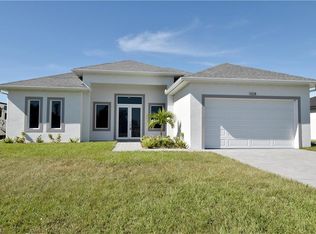 1028 NE 11th Ave, Cape Coral, FL 33909