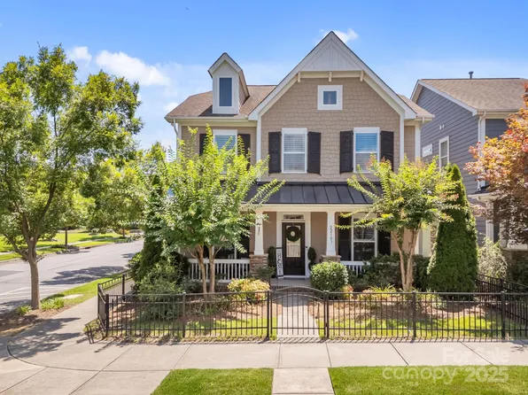 22103 Market St, Cornelius, NC 28031