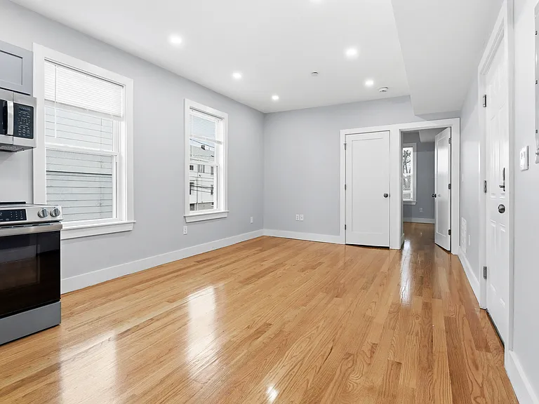 30 Campbell Ave #2 — Photo 10