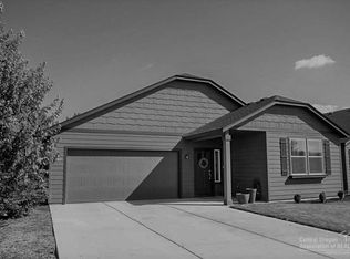 3163 SW Obsidian Ct, Redmond, OR 97756