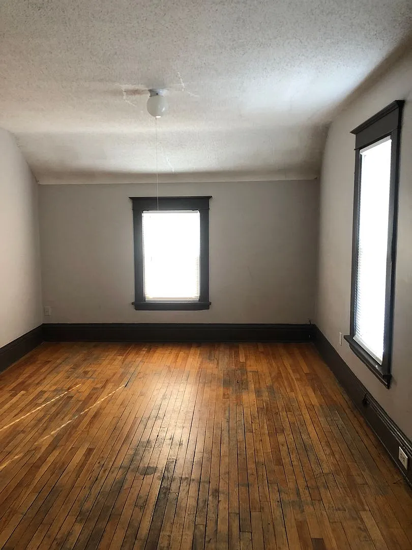 3705 Chicago Ave — Photo 3