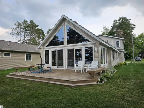 7070 W Lake St, Lake City, MI 49651