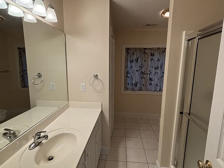 285 Merion Cir — Photo 7