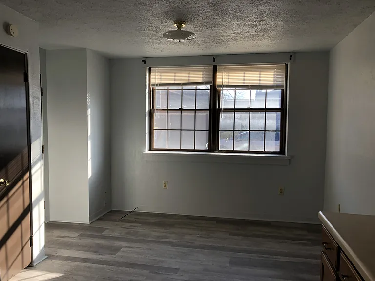 704 Brinton Ave #G — Photo 6