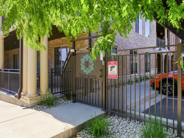 2369 E Murray Holladay Rd #A202, Holladay, UT 84117
