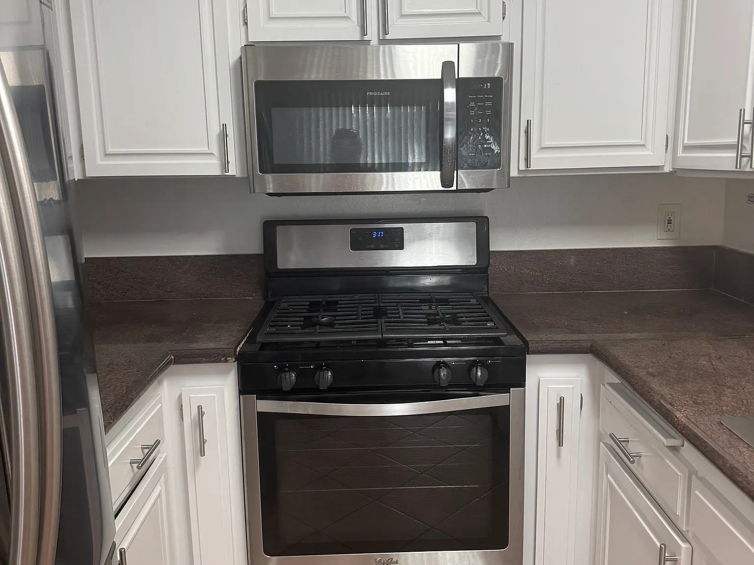 2 bed, 1100 sqft, $3,100 — Photo 4