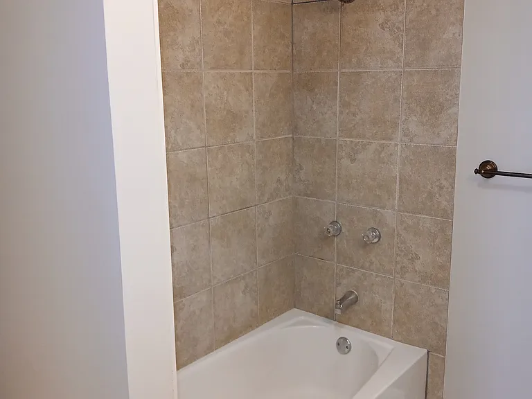 1303 Kimball Ave — Photo 32