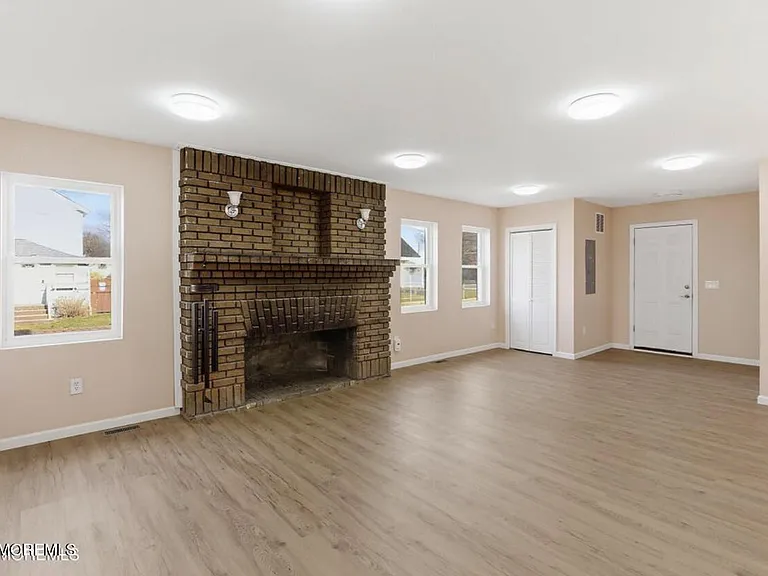 40 Twilight Ave #1 — Photo 8
